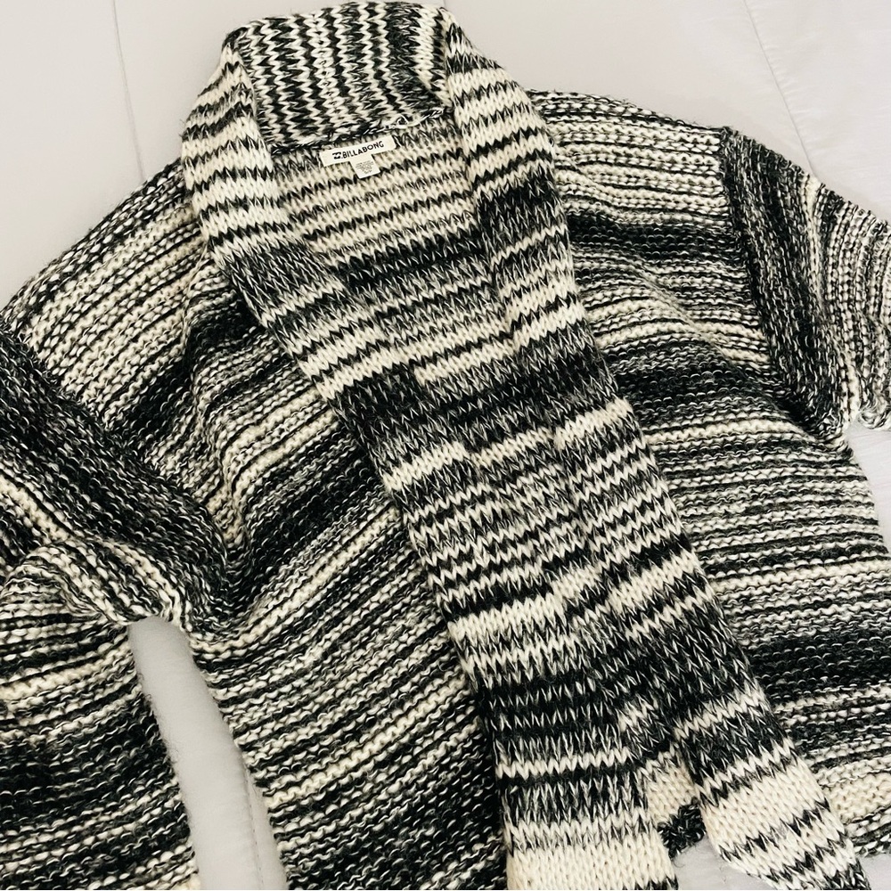 BILLABONG Cardigan Sweater